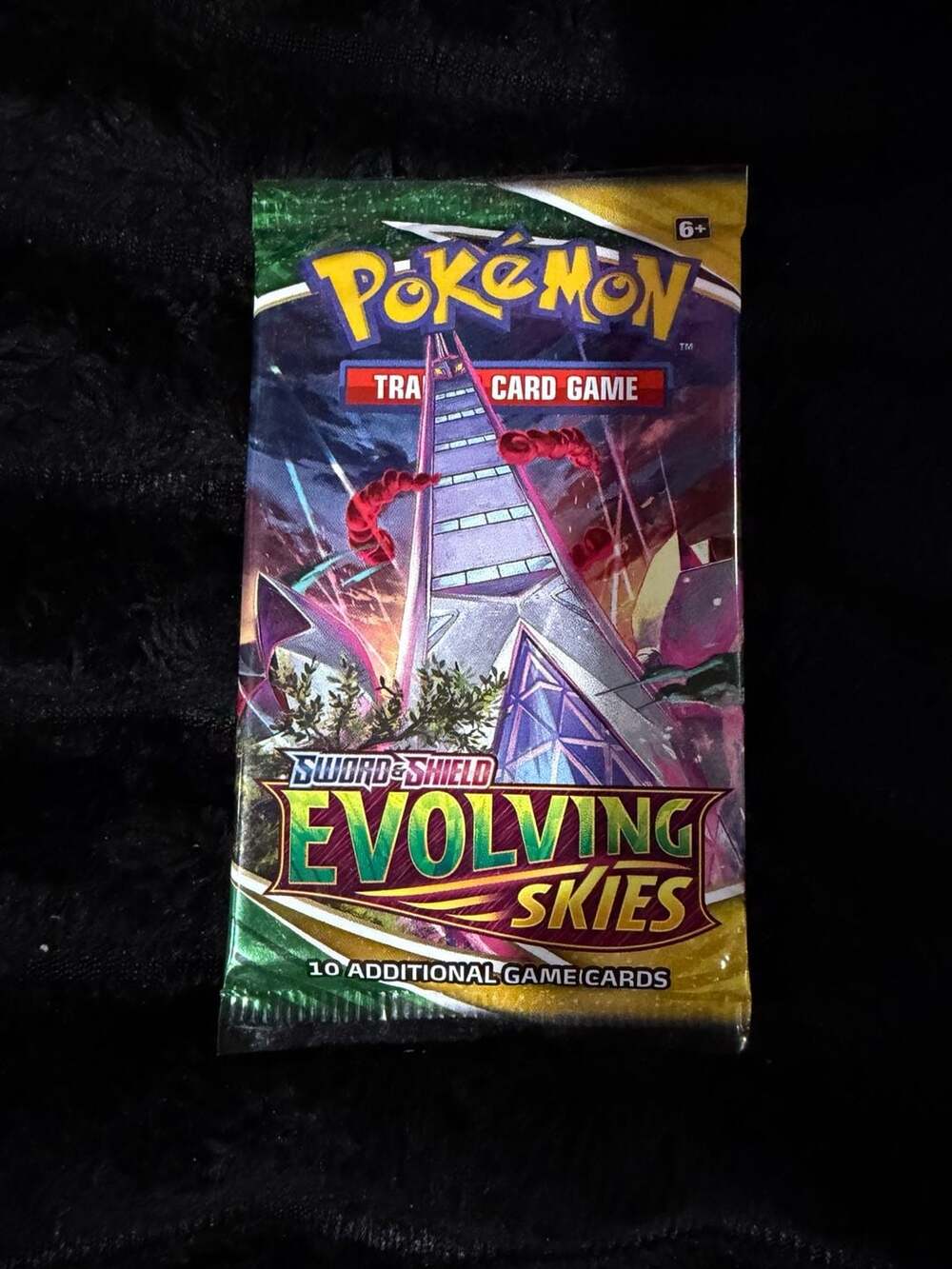 Pokemon TCG Sword & Shield Evolving Skies Booster Pack (Duraludon Art)